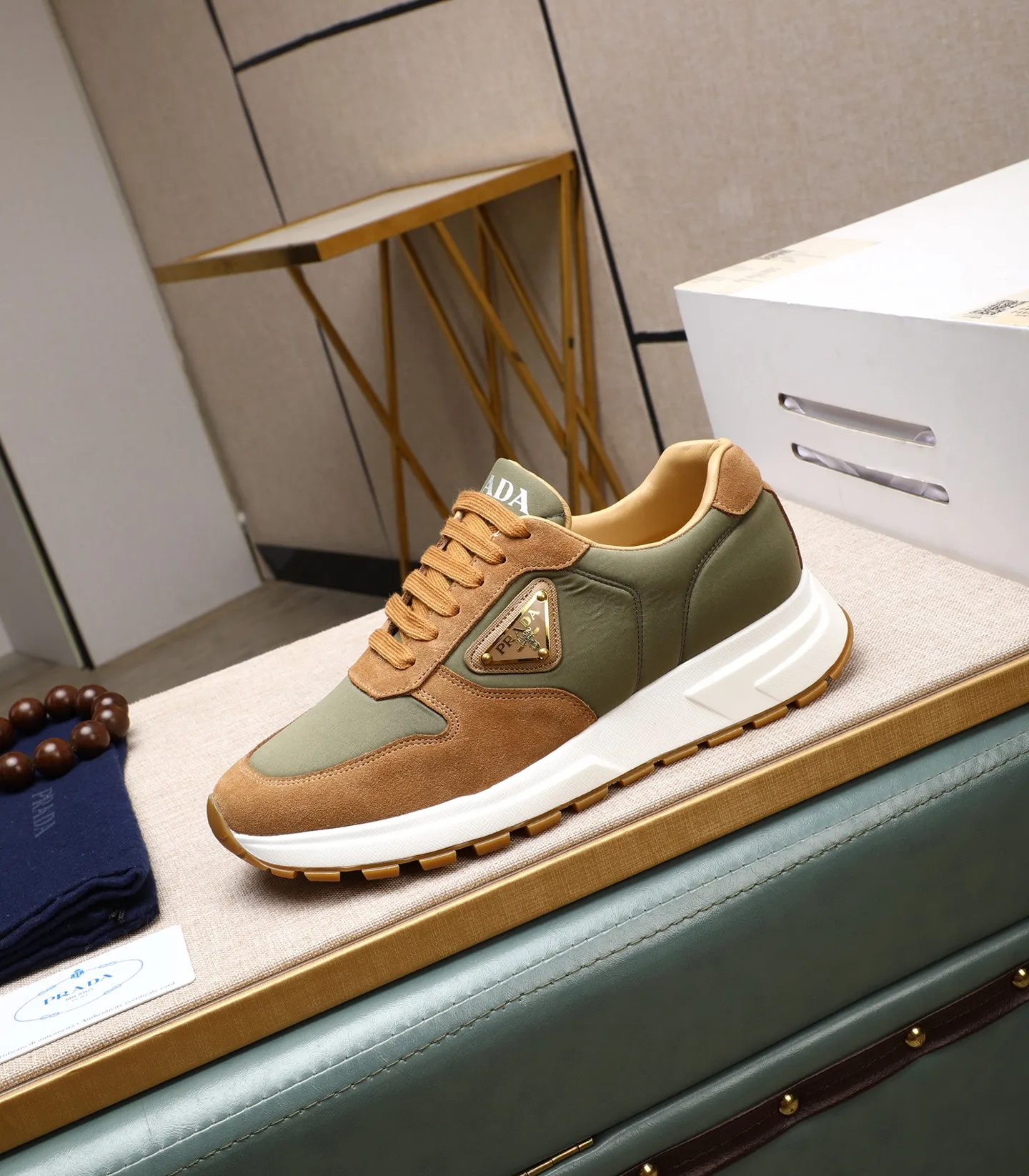 Men's shoes💰460🌹🌹[PRADA—Prada] latest model🙈original replica! 👟👟👟Available here. The workmanship is top-notch. The upper is made from Italy. 🇮🇹Imported first-layer cowhide. ❗️Breathable genuine leather lining @Suitable for travel. The original version has an enlarged engraved sole, making it suitable for all kinds of travels, showing low-key luxury. Let quality speak for itself. Color: Size: 38-44